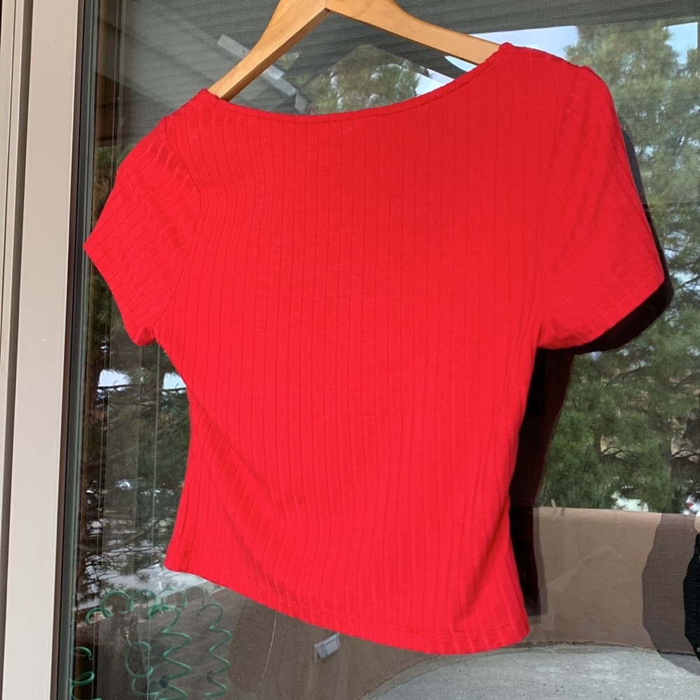 LUSH red crop top size small - Picture 4 of 6